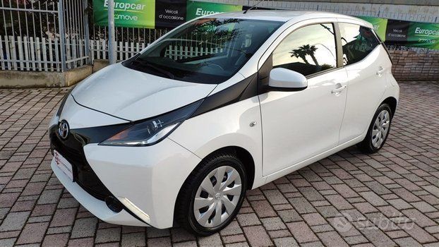 TOYOTA Aygo 2�� serie 1.0 Benz 69 CV