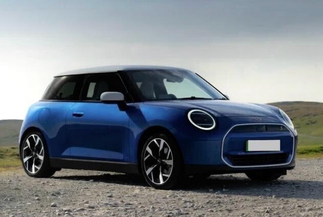 Mini Cooper E Favoured - elettrica 184 CV
