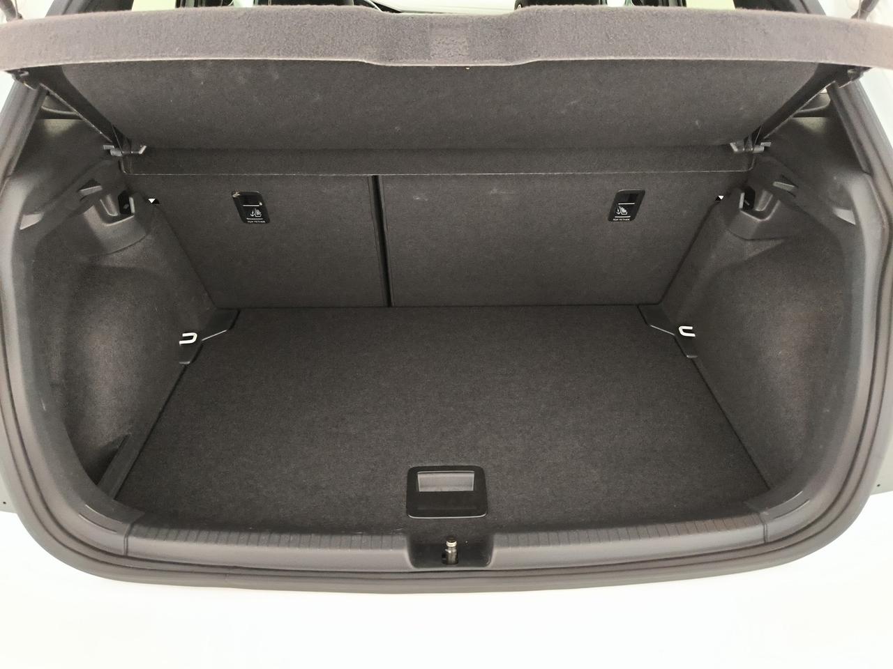 Volkswagen Polo 1.0 tsi r-line 95cv