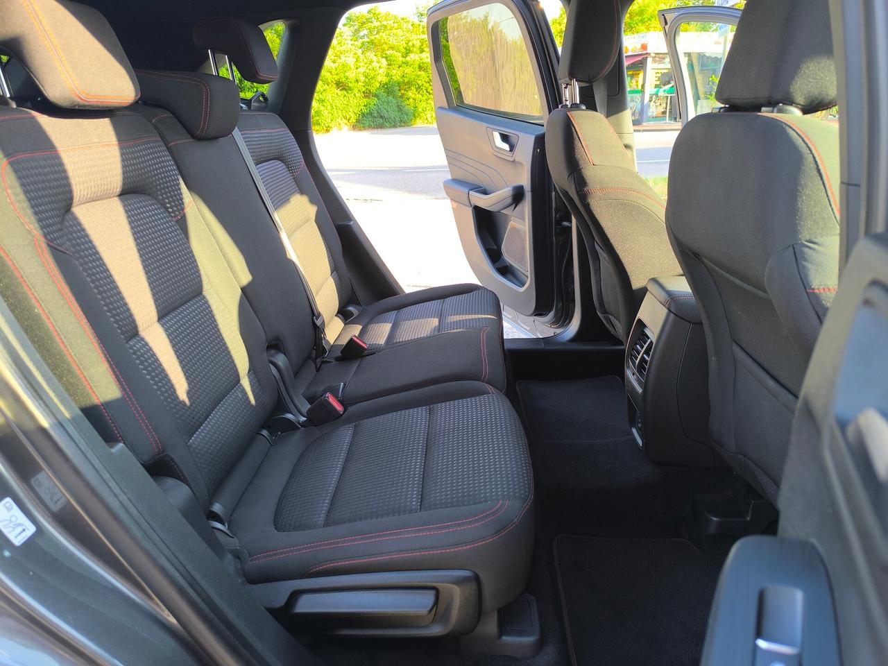 Ford Kuga 1.5 EcoBlue 120 CV aut. 2WD ST-Line Design