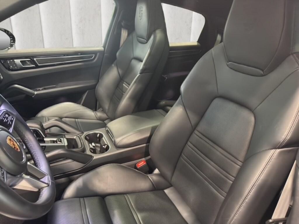 Porsche Cayenne Coupe 3.0 E-Hybrid Tiptronic