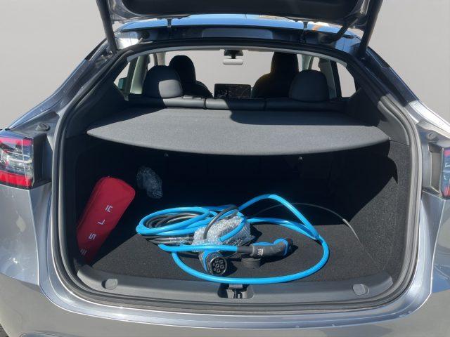 TESLA Model Y Performance Dual Motor 4WD