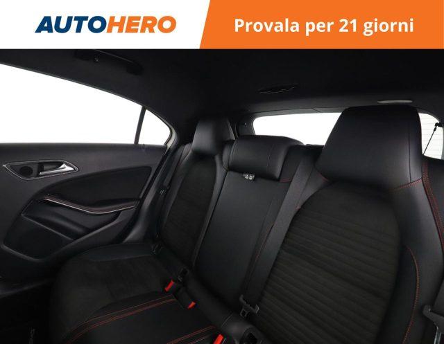 MERCEDES-BENZ A 200 d Automatic Premium