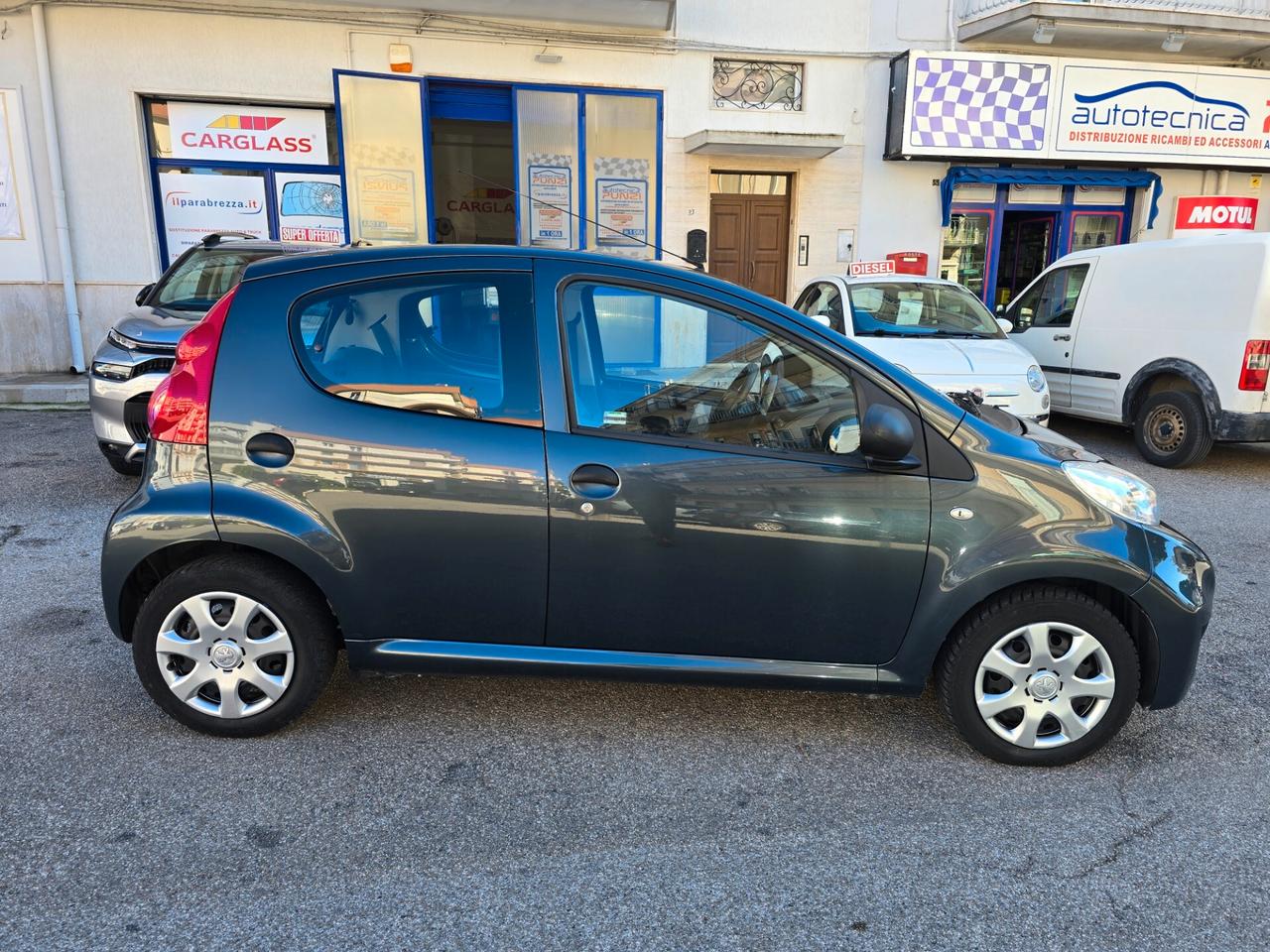 Peugeot 107 Sweet Years - PER NEOPATENTATI