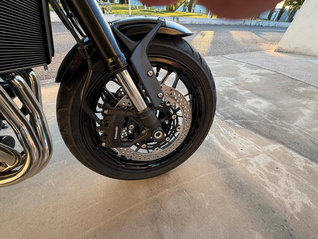 Kawasaki Z 900 RS Black ball edition