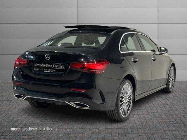 MERCEDES-BENZ A 250 e hybrid EQ AMG Line Advanced Plus SEDAN
