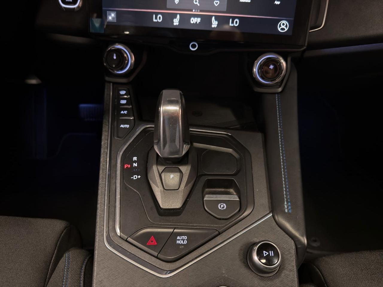 Lynk & Co 01 1.5 td phev auto