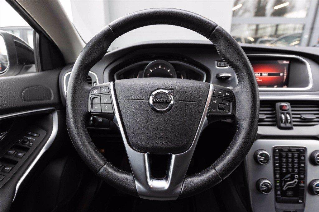 VOLVO V40 Cross Country 2.0 d2 Summum del 2017