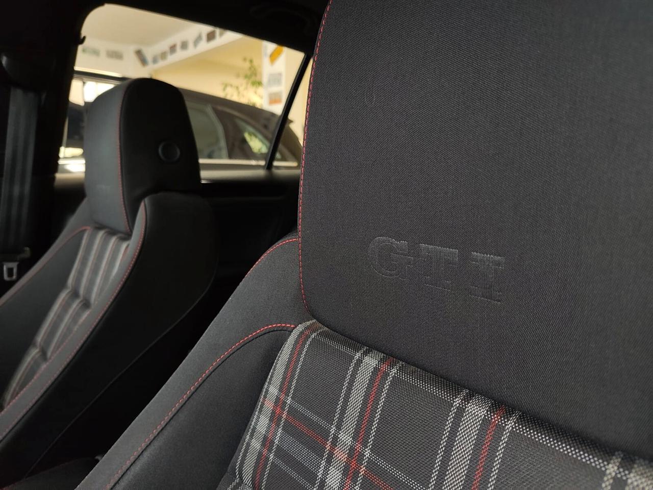 Volkswagen Golf GTI 2.0 TSI 5p. CAMBIO MANUALE