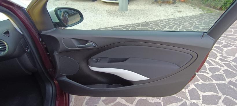 Opel Adam 1.2 Glam 70cv my18.5