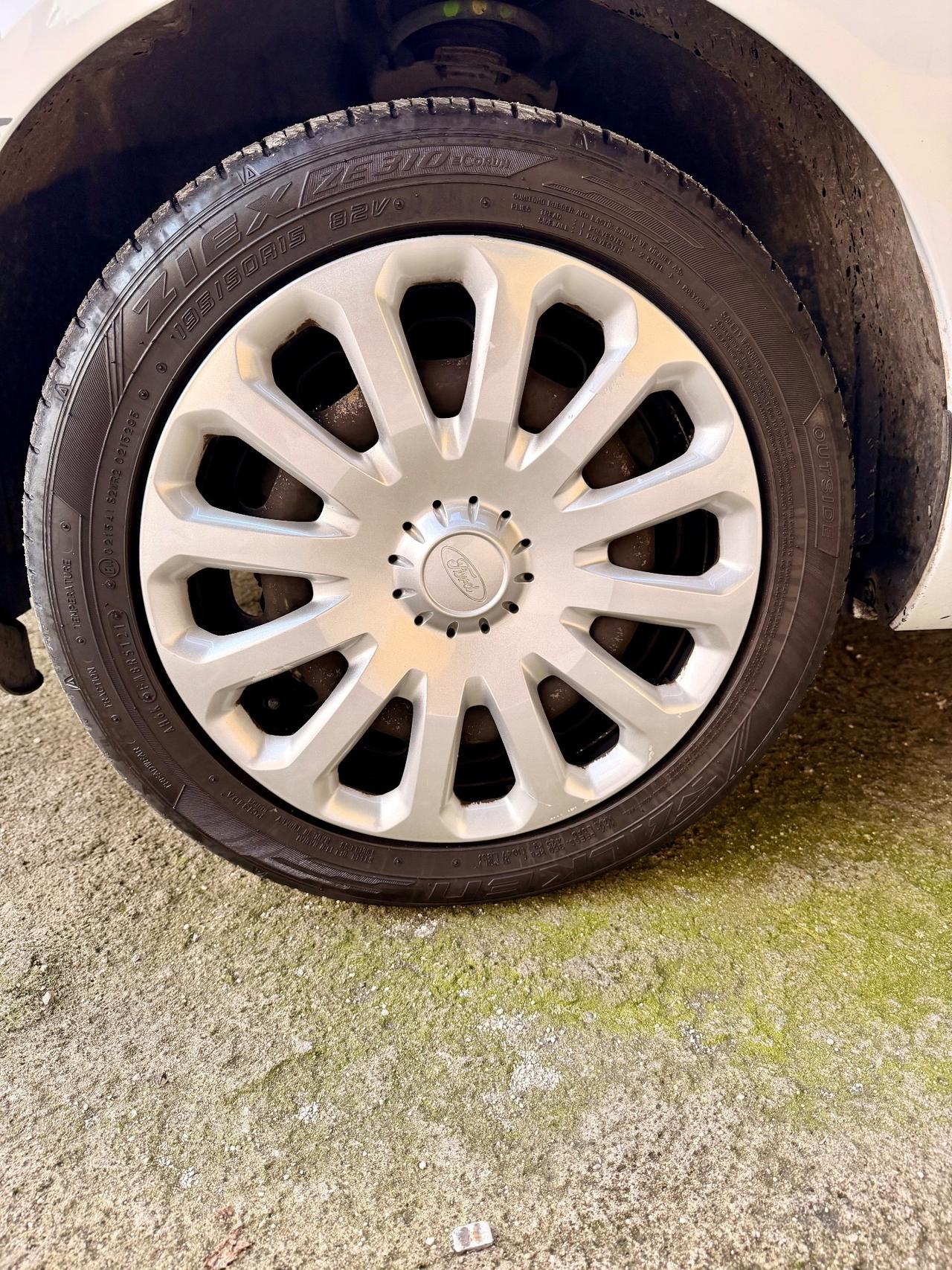 Ford Fiesta 1.2 44kw Titanium OK NEOPATENTATI UNIPROP