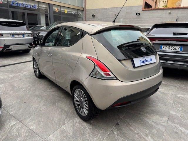 LANCIA Ypsilon 1.2 69 CV 5 porte S&S Platinum