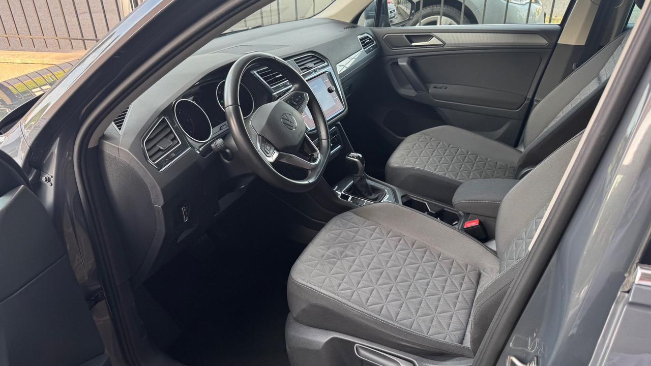Volkswagen Tiguan 2.0 TDI 150 CV SCR DSG 4MOTION Life PARI A NUOVA