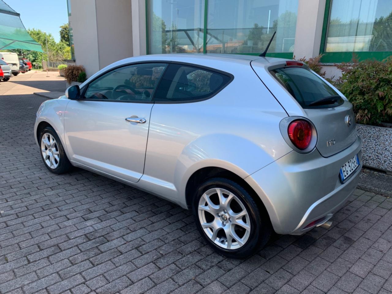 Alfa Romeo MiTo 1.4 78 CV Distinctive Sport Pack