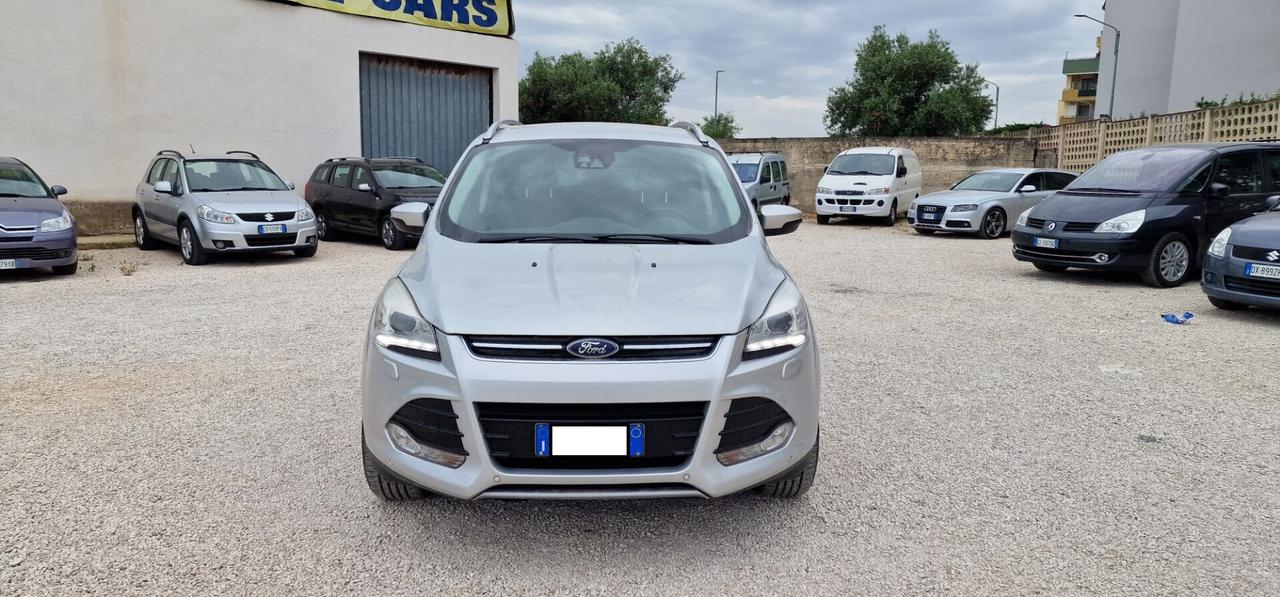 Ford Kuga 2.0 TDCI 140 CV 4WD Powershift Titanium