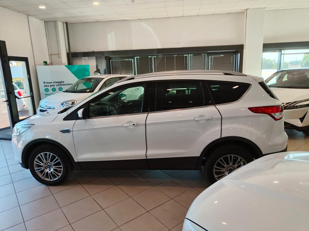 Ford Kuga 2.0 TDCI 140 CV 2WD Titanium -Tetto Apribile-