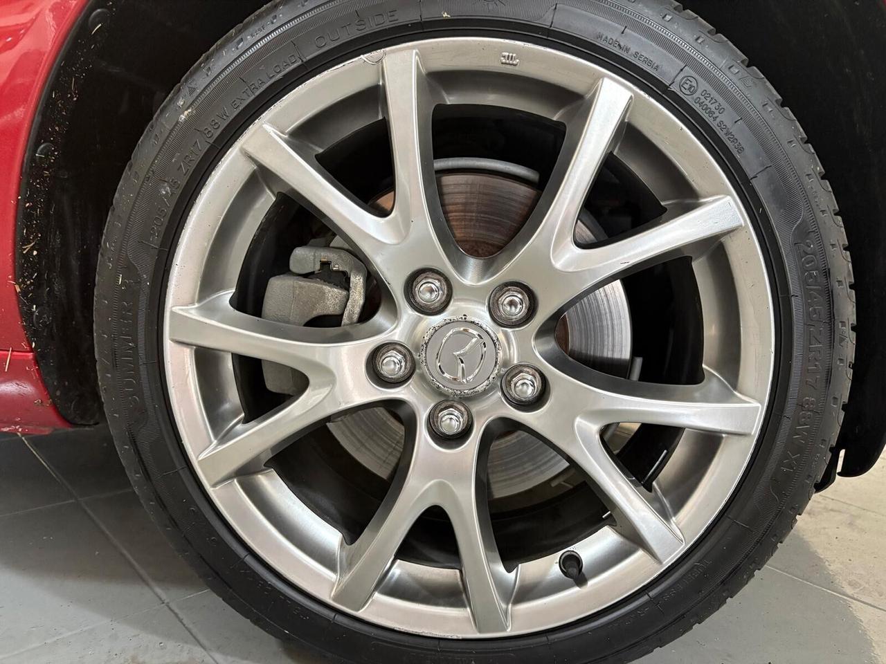 Mazda MX-5 Roadster 2.0L 16V 3rd Generation
