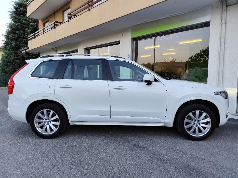 VOLVO XC90 (2014-->) XC90 D5 AWD Geartronic 7 p...