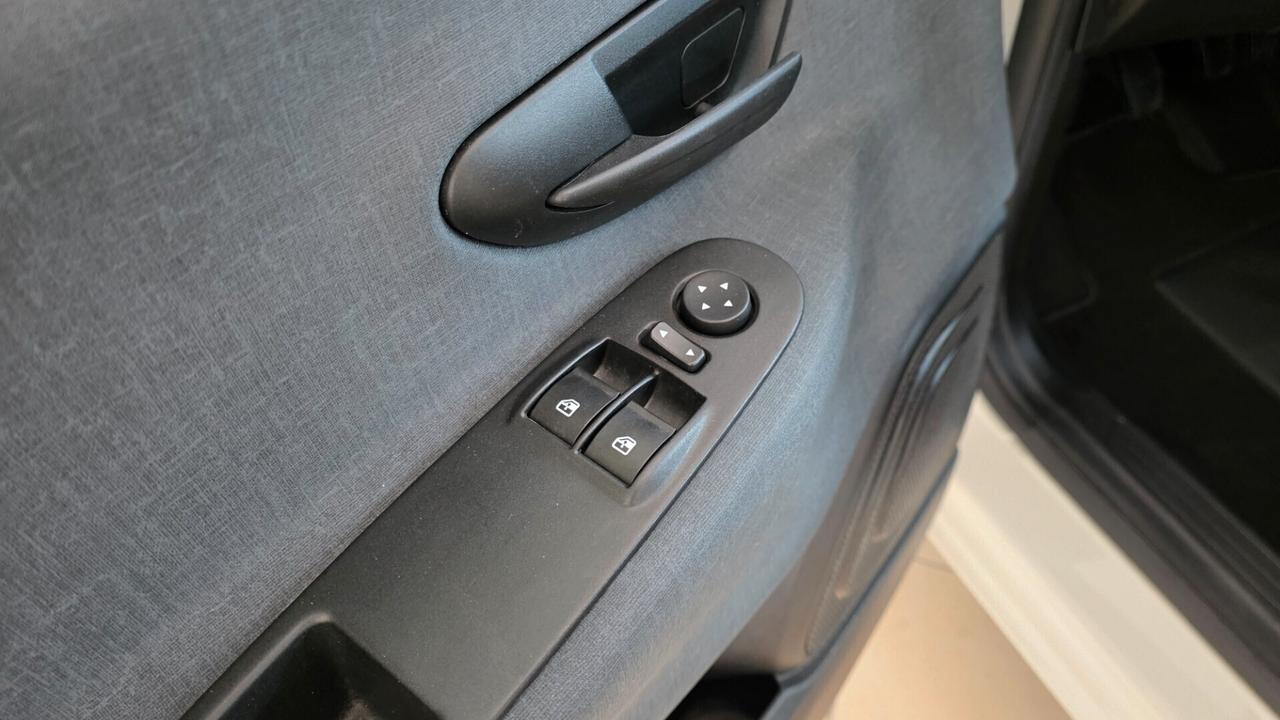 Lancia Ypsilon 1.0 FireFly 5 porte S&S Hybrid Gold