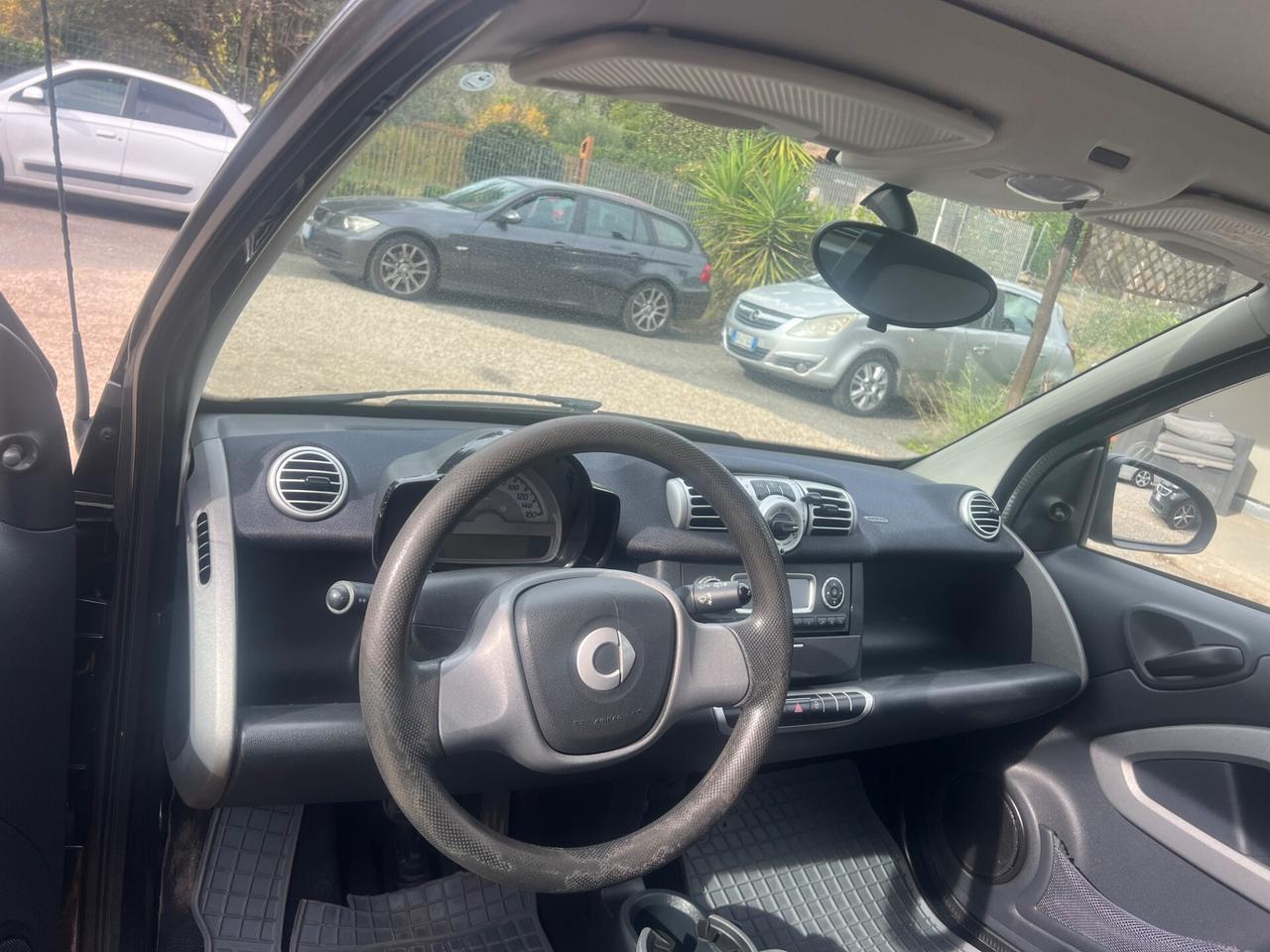 Smart ForTwo 1000 52 kW MHD SERVOSTERZO coupé pure