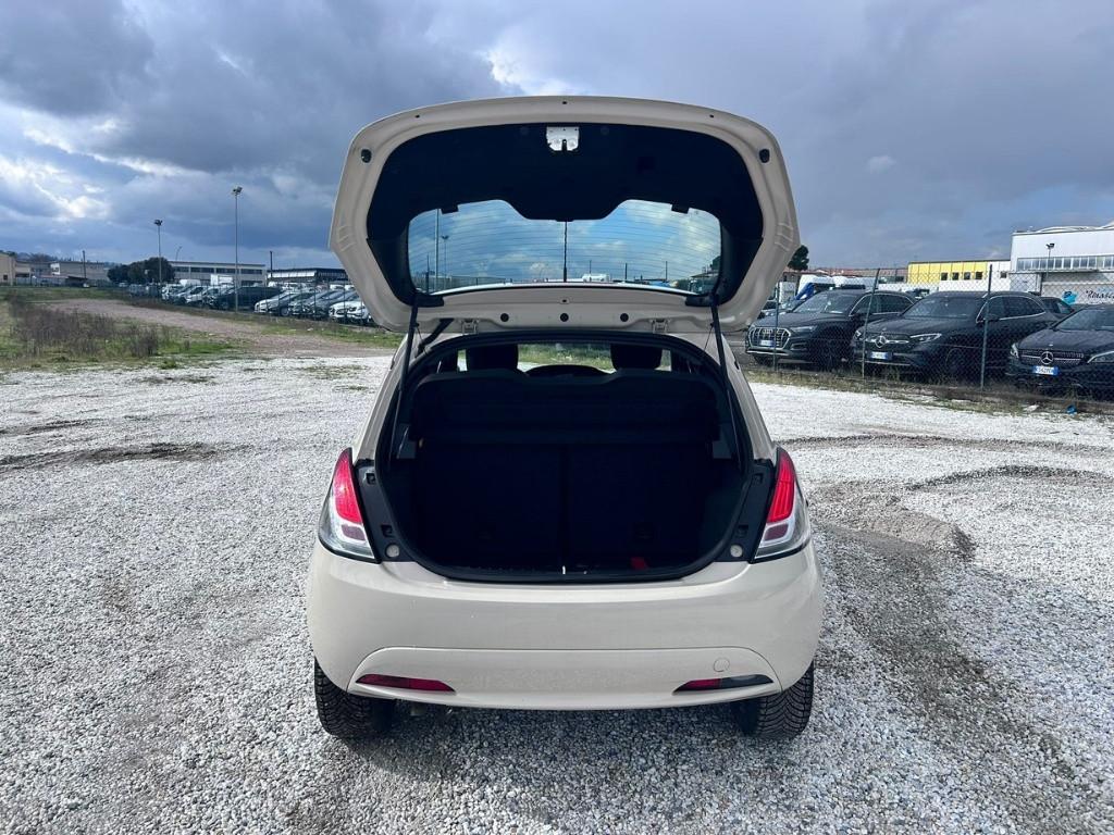 LANCIA Ypsilon III 2015 - Ypsilon 1.2 Gold 69cv my16