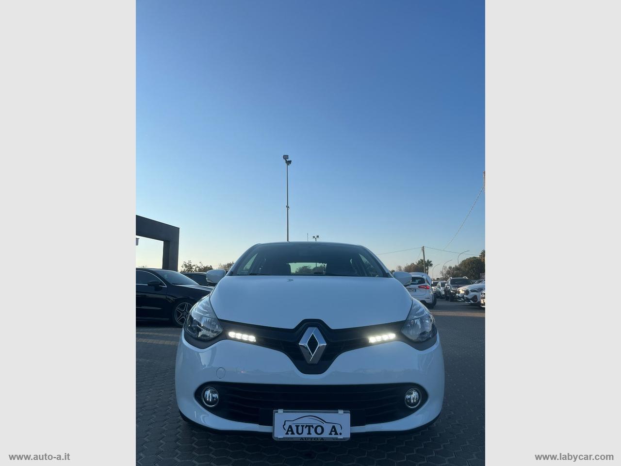 RENAULT Clio 1.2 75 CV 5p. Wave