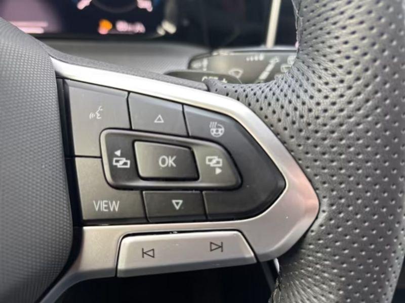 Volkswagen Golf 1.5 eTSI ACT 110kW R-Line DSG CAMERA 360° LED IQLIGHT ACC