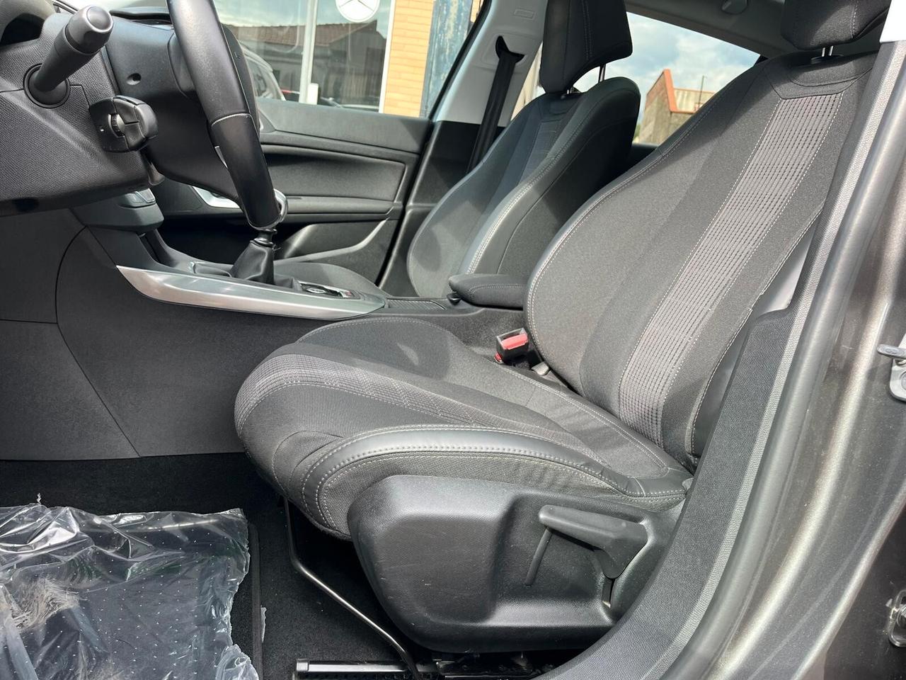 Peugeot 308 BlueHDi 130 S&S Allure TETTO