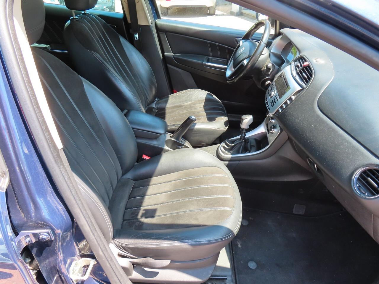 Lancia Delta 1.6 MJT 120 CV Gold 2011