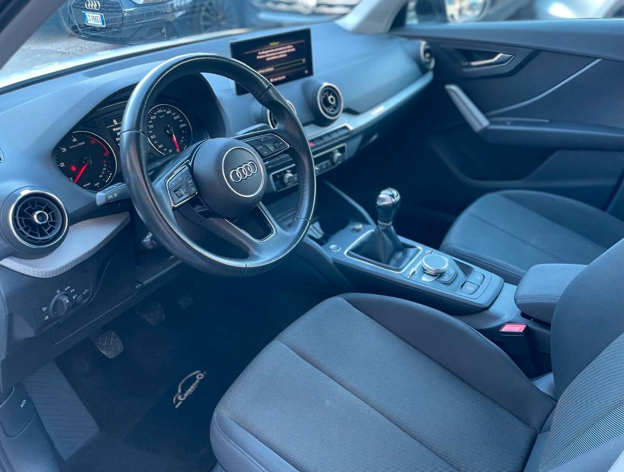 Audi Q2 30 TDI Identity Black 116Cv