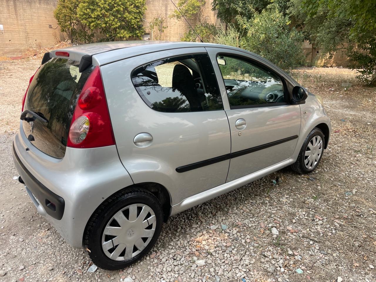 Peugeot 107 1.0 68CV 5p. Desir