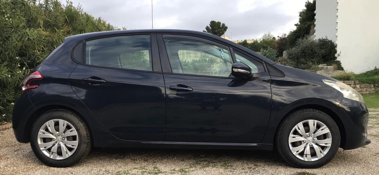 Peugeot 208 1.4 HDi 68 CV 5 porte Active