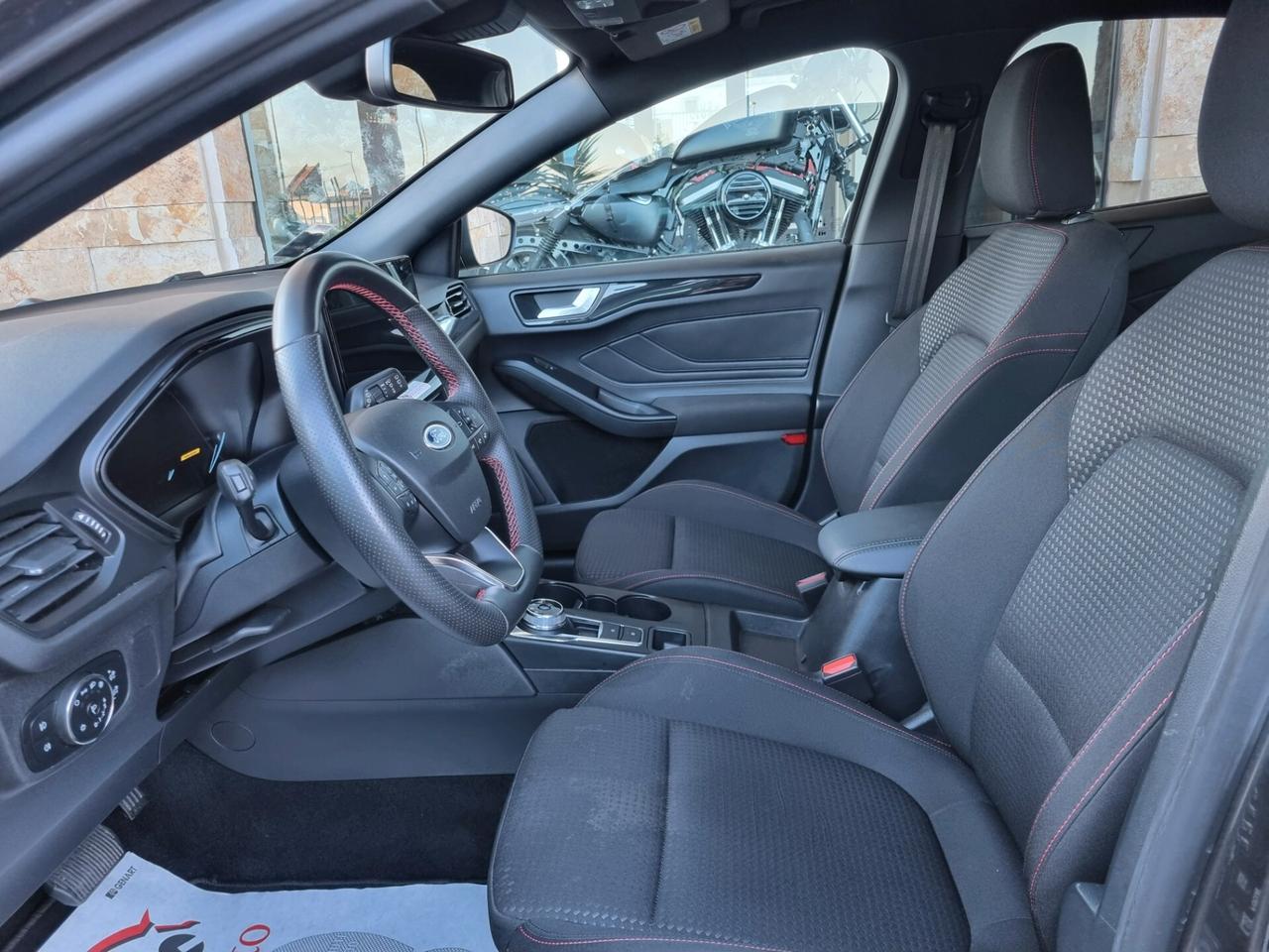 Ford Focus 1.5 EcoBlue 115 CV automatico 5p. ST-Line