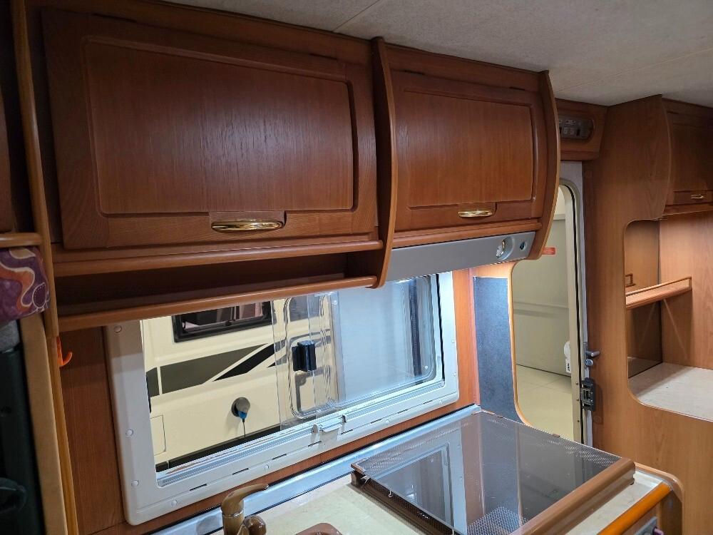 CAMPER ELNAGH SLEEK 595