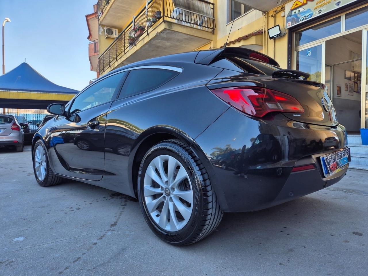 Opel Astra GTC 1.7 CDTI 110CV S&S 3 porte Cosmo