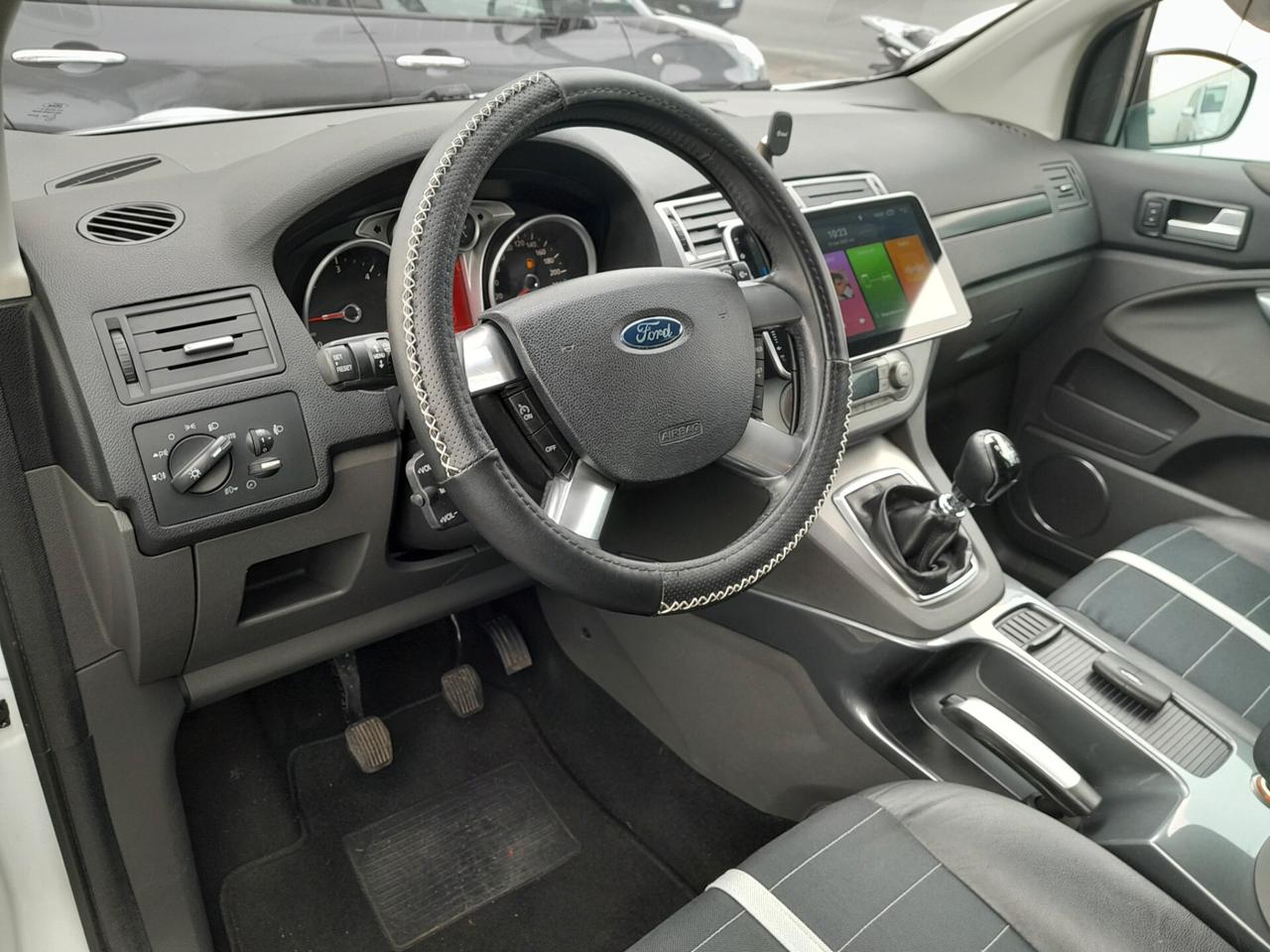 Ford Kuga 2.0 TDCI TITANIUM