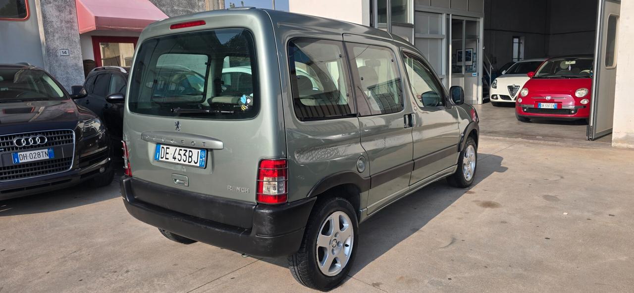 Peugeot Ranch 1.6 HDi 5p. Totem