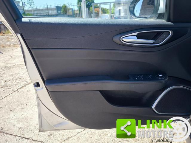 ALFA ROMEO Giulia 2.2 Turbodiesel 160 CV AT8 Sprint