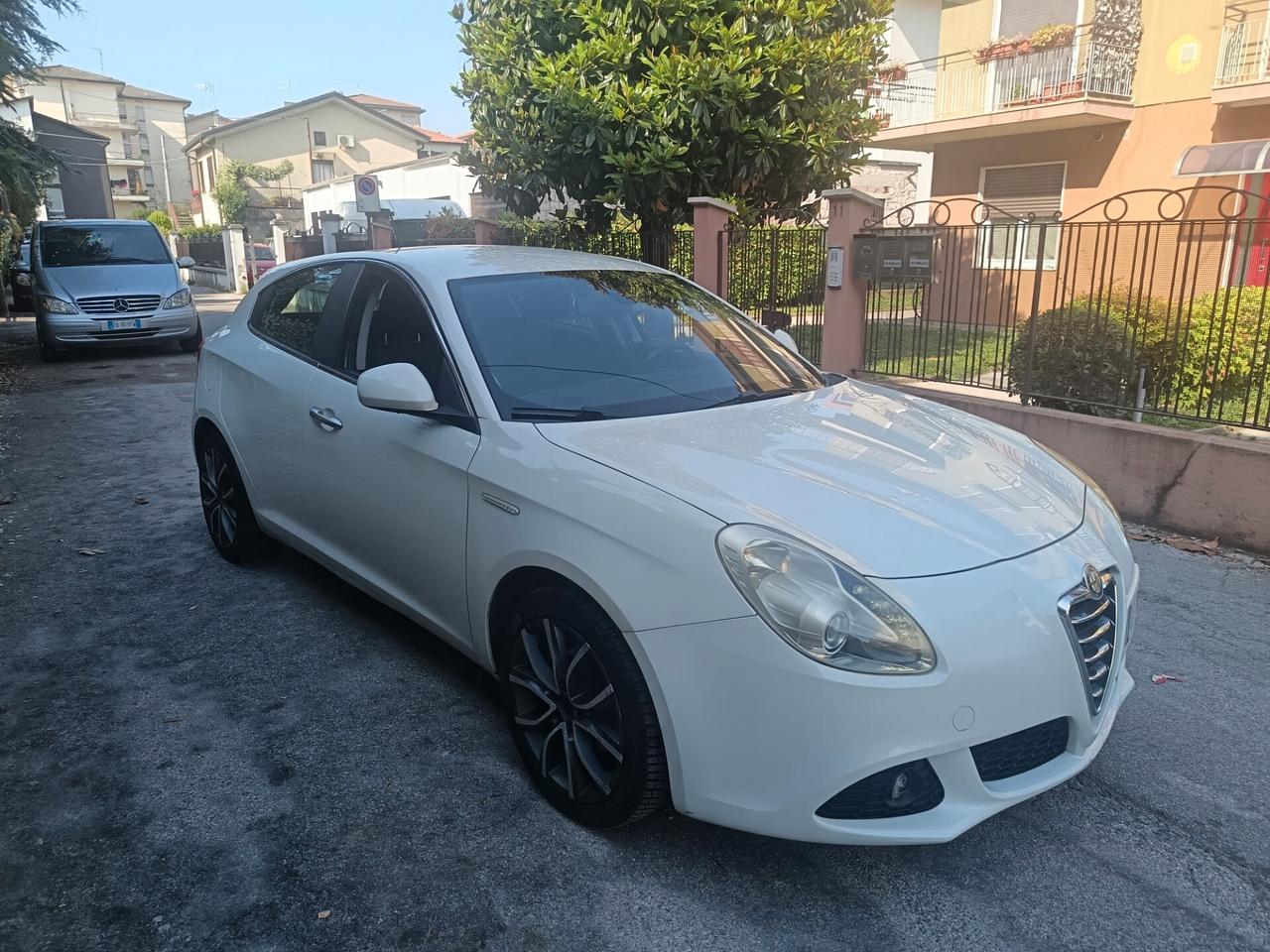 Alfa Romeo Giulietta 1.6 JTDm 2011 ok neo patente