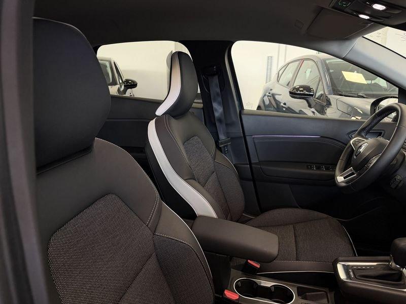 Renault Captur E-Tech hybrid 1.6 E-TECH HEV 145 TECHNO AUTO