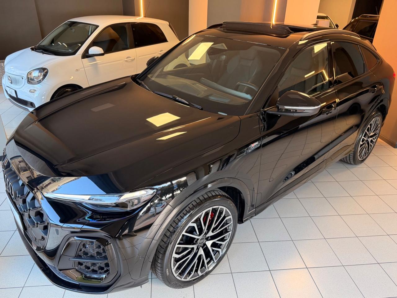 Audi Q5 SPB S line edition Total Black 2026