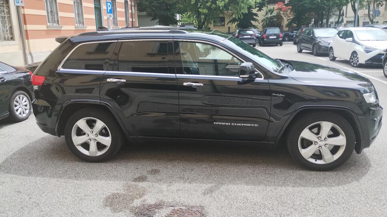 Jeep Grand Cherokee 3.0 V6 CRD 250 CV Multijet II Overland