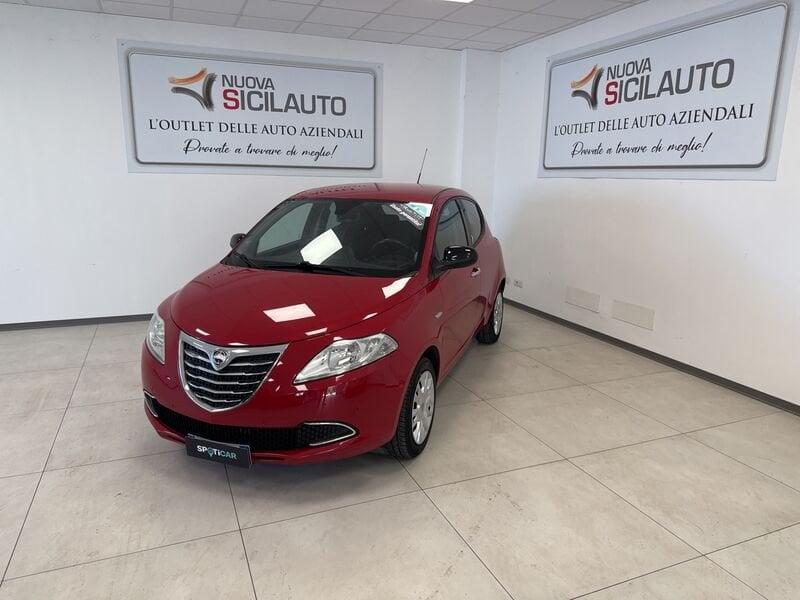 Lancia Ypsilon III 2011 1.2 8v Gold 69cv
