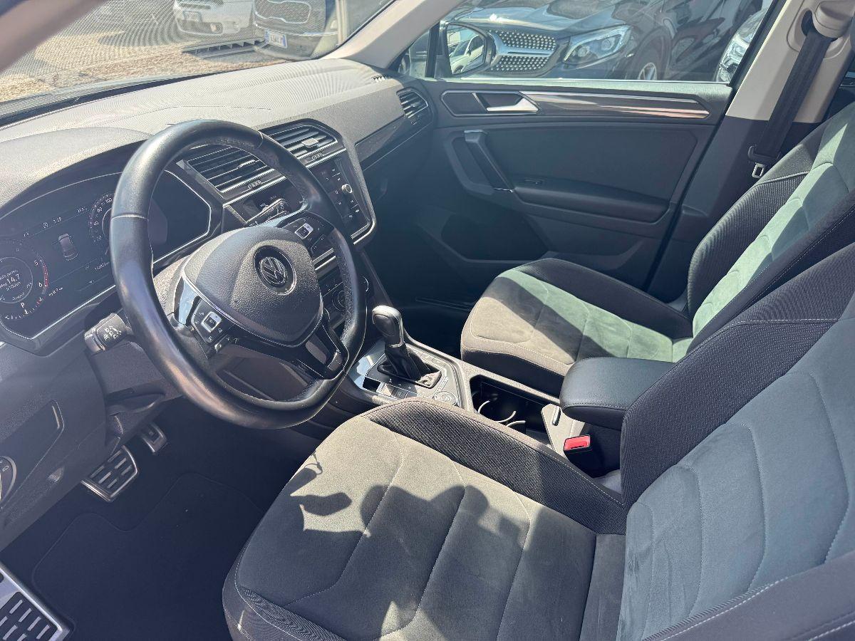 VOLKSWAGEN - Tiguan - 2.0 TDI DSG 4MOTION R-LINE