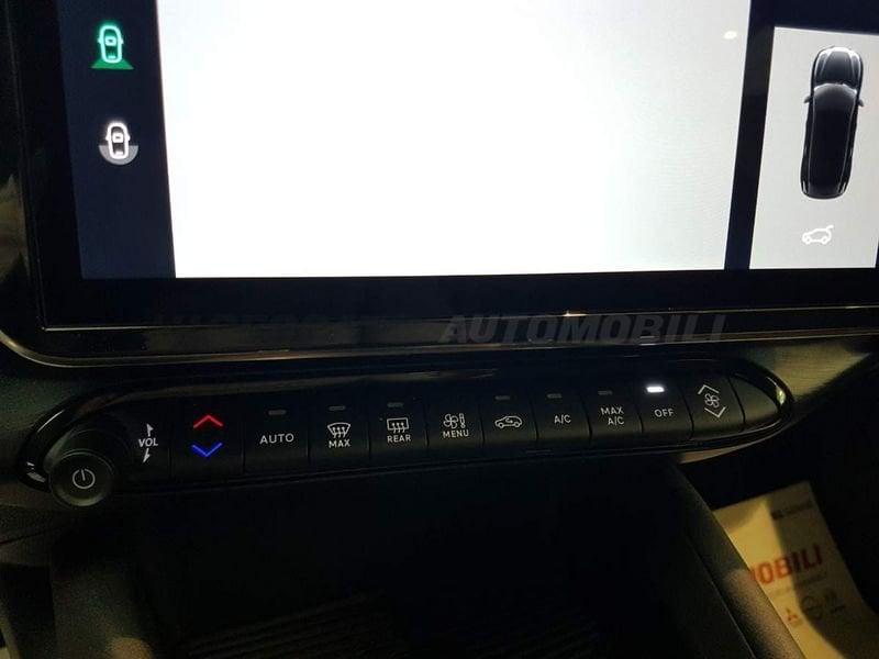 Alfa Romeo Junior Junior 1.2 ibrida Speciale 136cv edct6