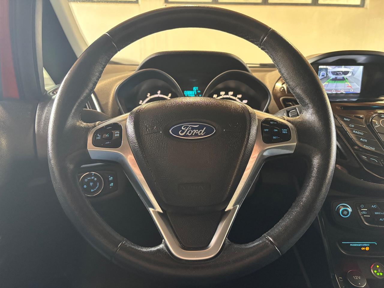 Ford B-Max 1.4 BENZ/GPL 2035 Titanium |OK NEOPATENTATI|