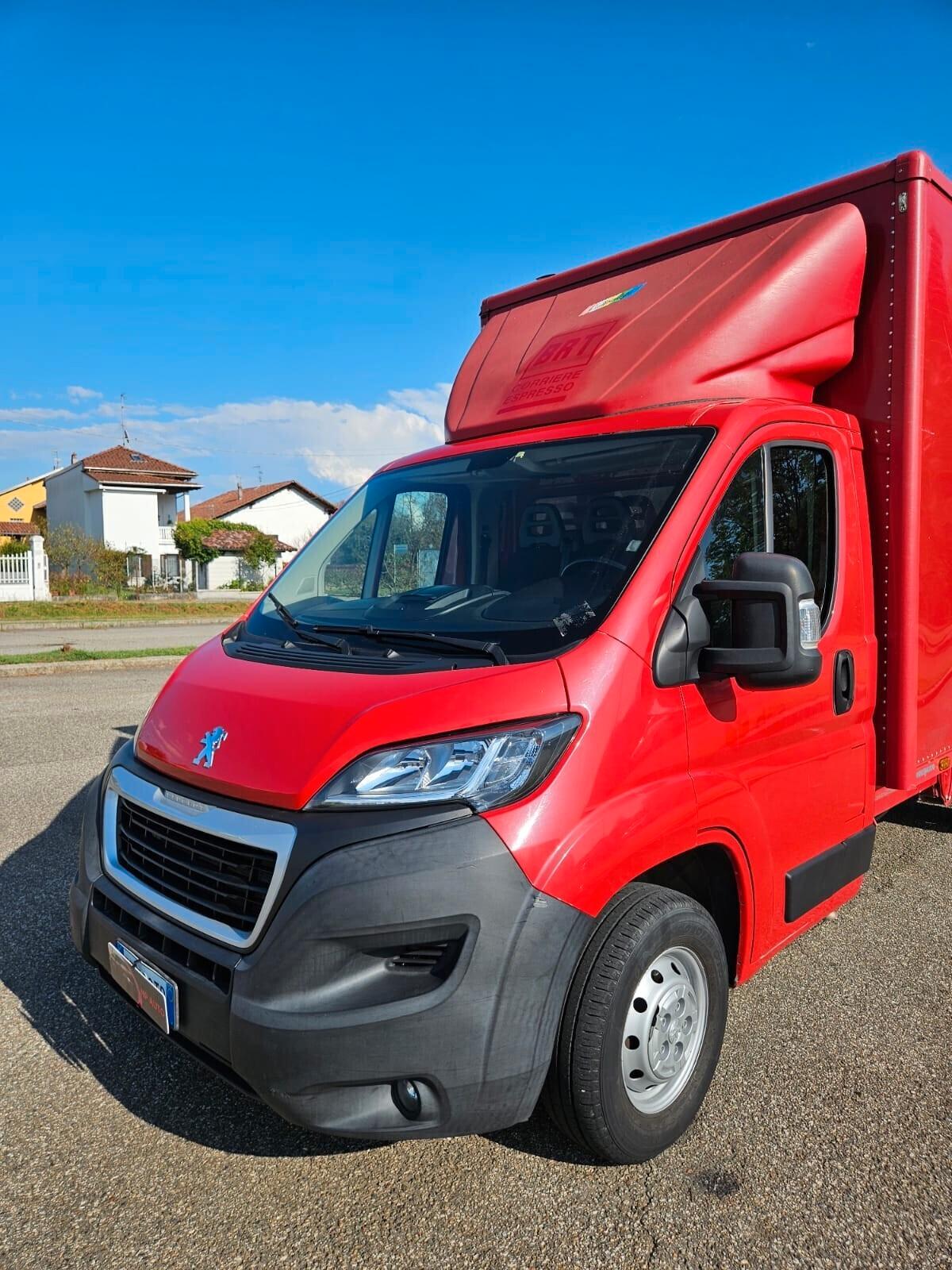 Peugeot Boxer 335 2.2 BlueHDi 140 S&S PLM Cassonato