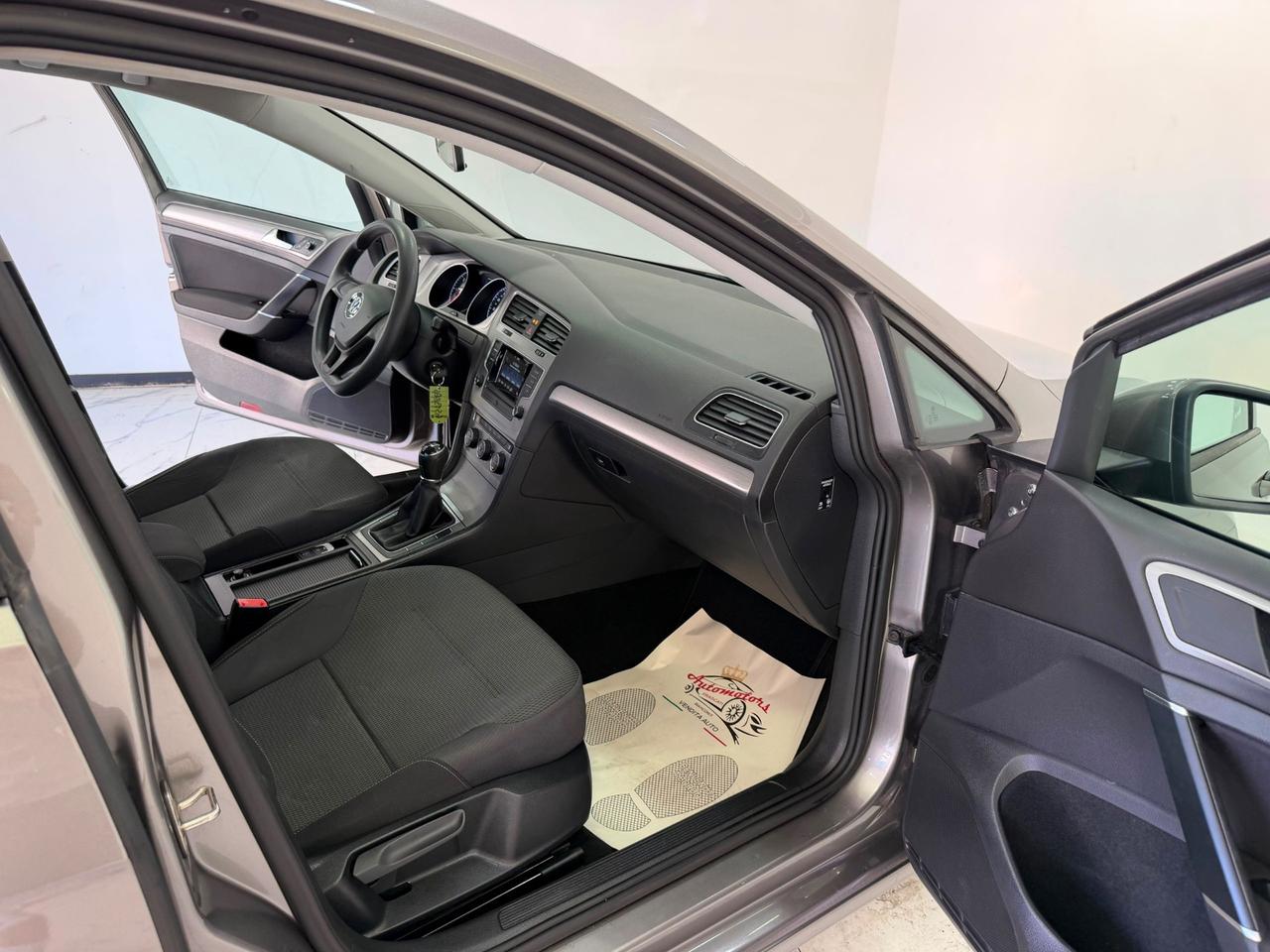 Volkswagen Golf 1.6 TDI 110 CV 5p. GARANTITA-2017