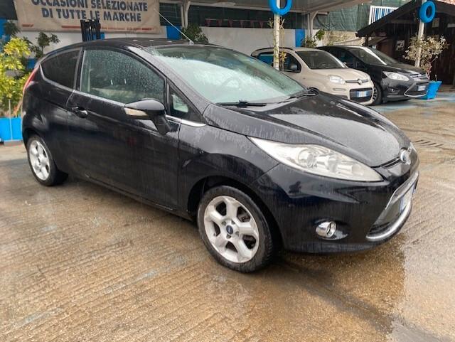 Ford Fiesta 1.4 3 porte Bz.- GPL Titanium