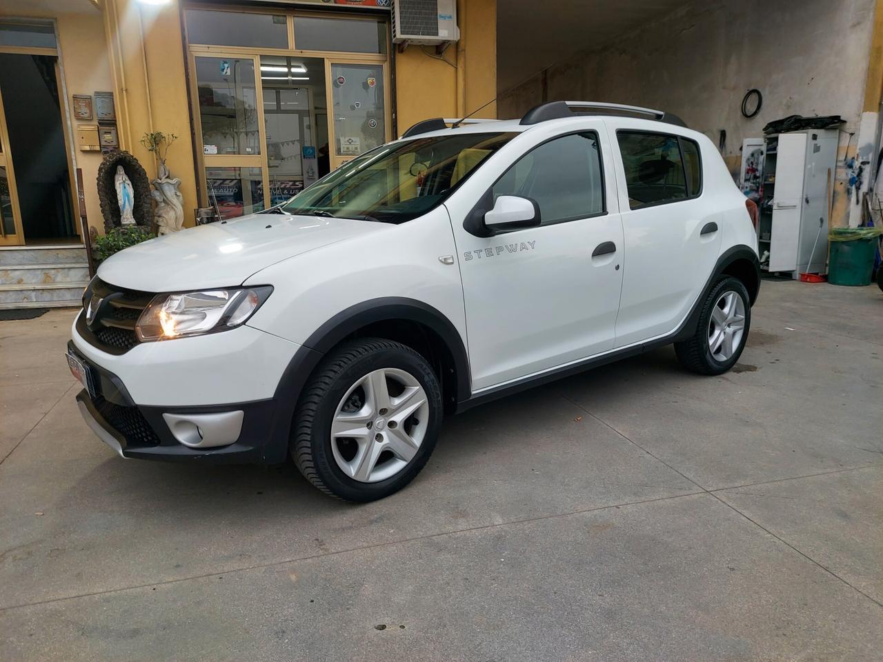 Dacia Sandero Stepway GPL FULL OPT.IONAL 2016